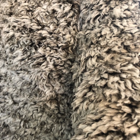 Sherpa Teddy Bear Jacket Plush Soft W/ Pockets NWT - Picture 5 of 8